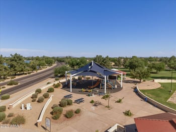 6915 Blackhawk Dr, Glendale, AZ 85308