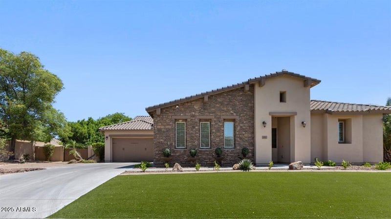 6917 Ingram Cir, Mesa, AZ 85207