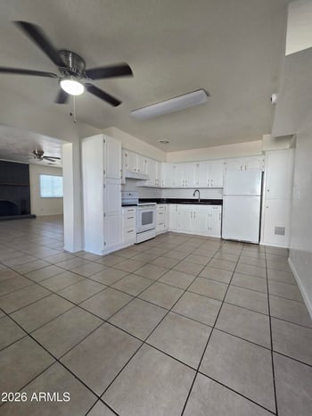 6917 W Highland Ave, Phoenix, AZ 85033