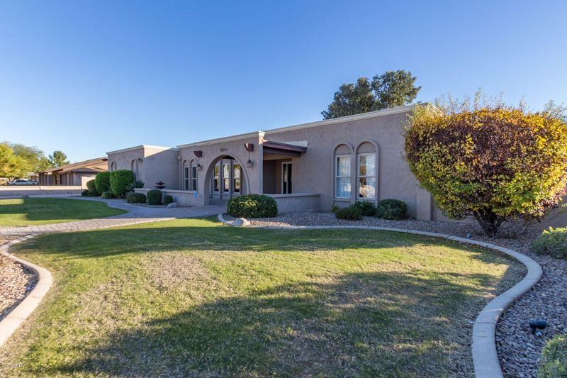 6917 W Wagoner Rd, Glendale, AZ 85308