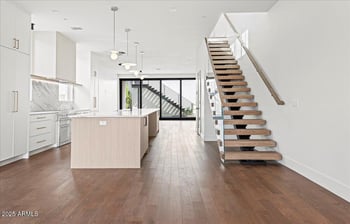 6918 2nd St, Scottsdale, AZ 85251