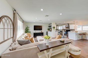 6918 Palm Ln, Scottsdale, AZ 85257