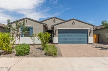 6918 Winston Dr, Laveen, AZ 85339