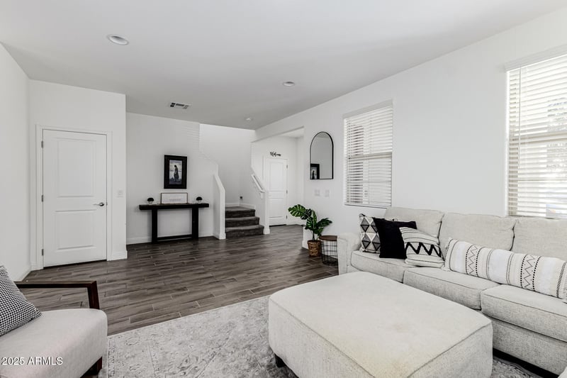 6919 Boise St, Mesa, AZ 85207