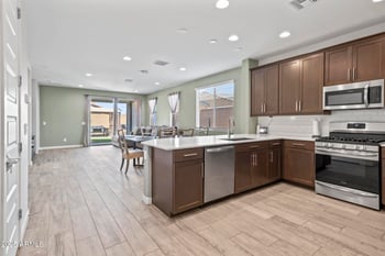 6919 S 13th Pl, Phoenix, AZ 85042