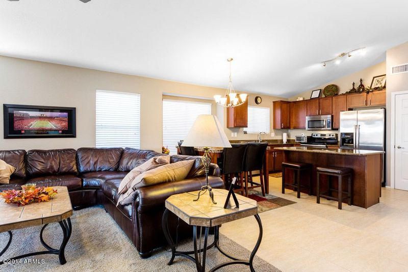 692 E Shannon St, Chandler, AZ 85225