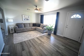 692 Tyson St, Chandler, AZ 85225