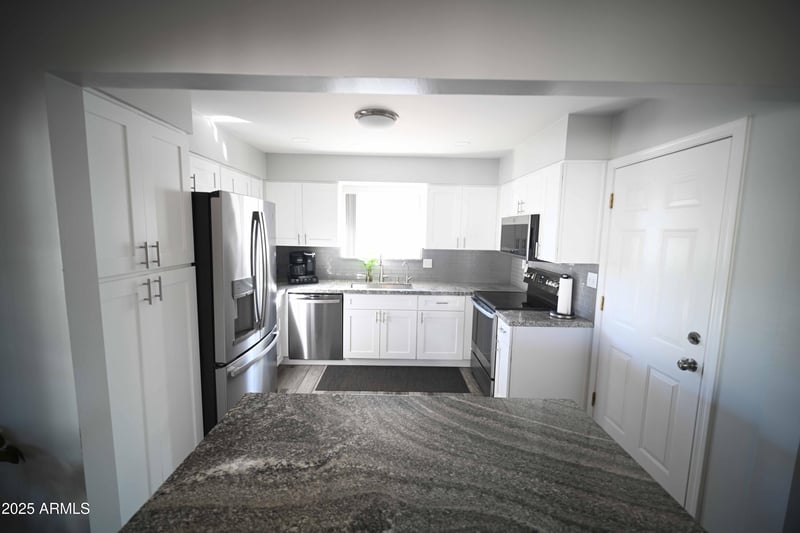 692 Tyson St, Chandler, AZ 85225