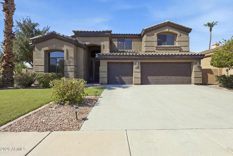692 W Honeysuckle Dr, Chandler, AZ 85248