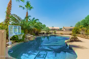 6920 Antelope Dr, Peoria, AZ 85383