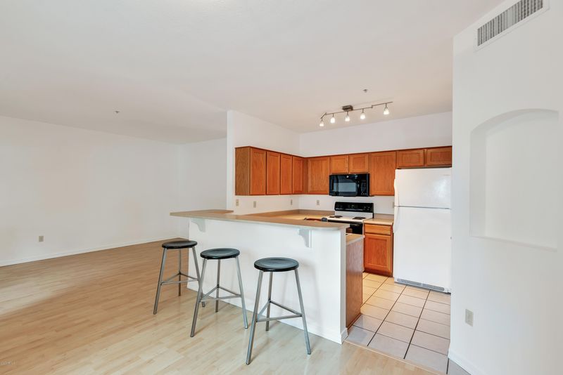 6920 E 4th St #102, Scottsdale, AZ 85251