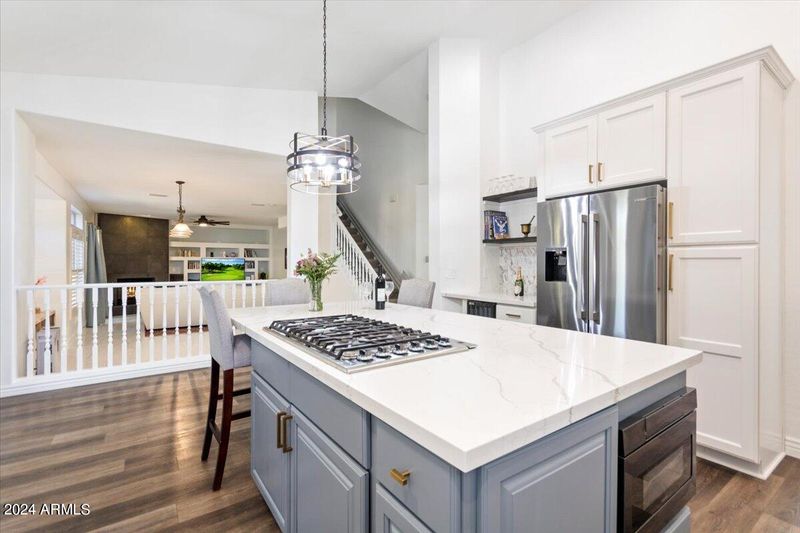 6920 E Sugarloaf Cir, Mesa, AZ 85207