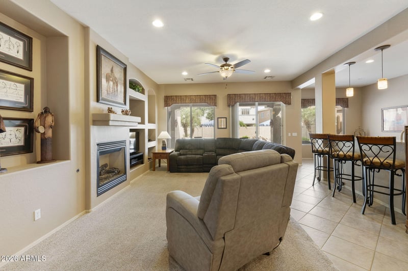 6920 S Crystal Way, Chandler, AZ 85249