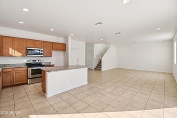 6921 Gwen St, Laveen, AZ 85339