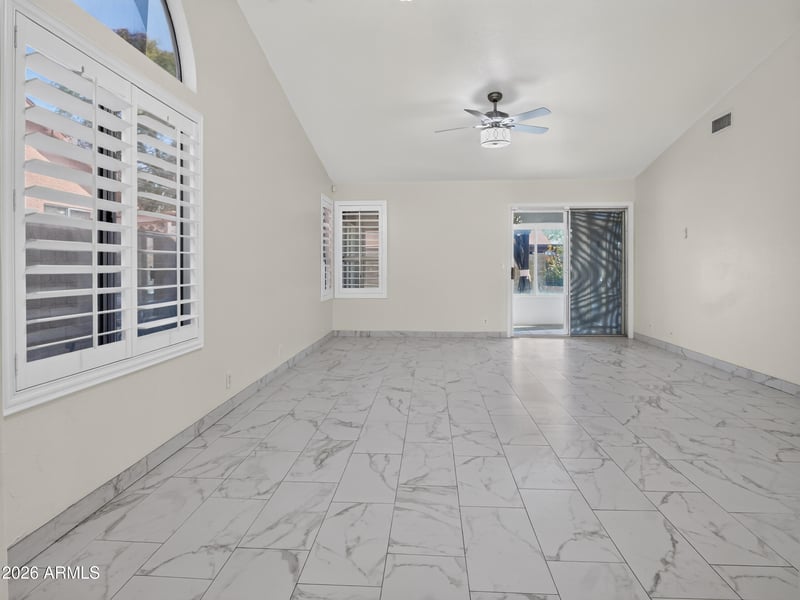 6921 W Ocotillo Rd, Glendale, AZ 85303