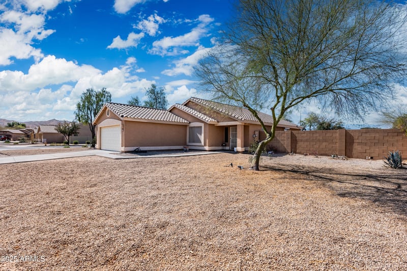 6922 26th Ln, Phoenix, AZ 85041