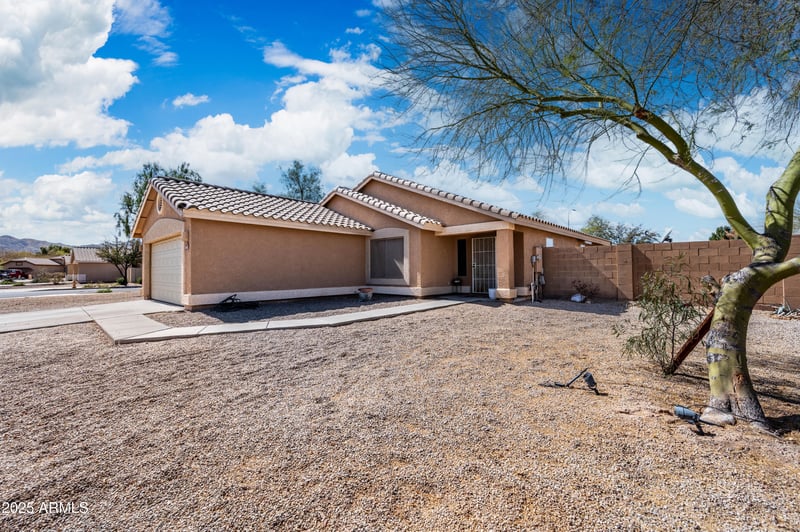 6922 26th Ln, Phoenix, AZ 85041