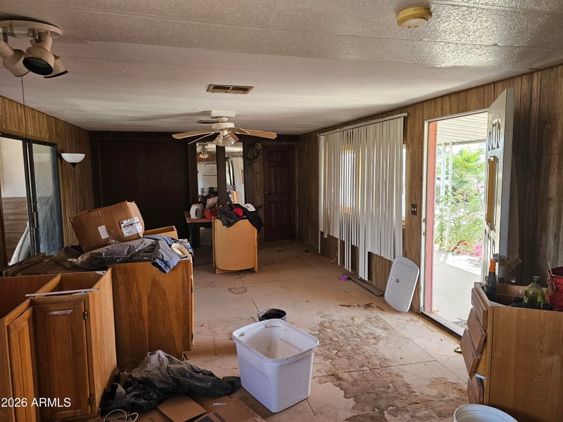 6922 W Paradise Ln, Peoria, AZ 85382