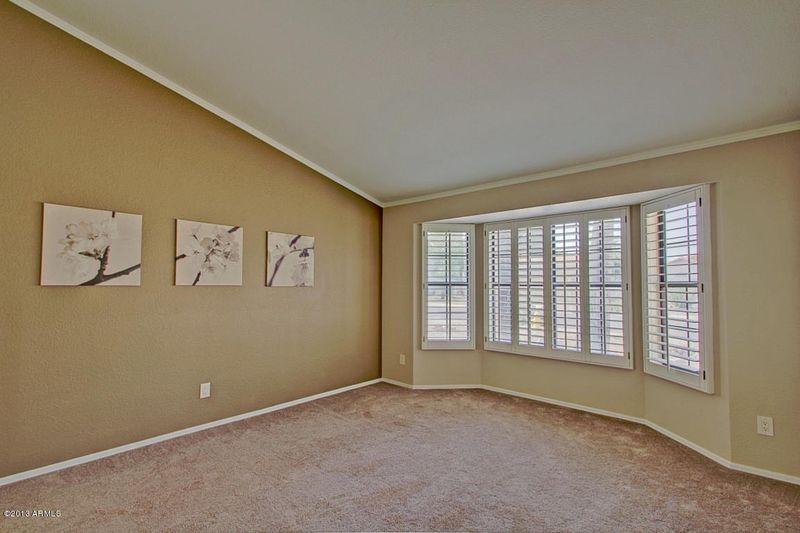 6922 W Taro Ln, Glendale, AZ 85308