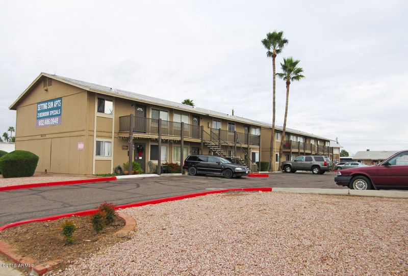 6923 N 80th Ave, Glendale, AZ 85303
