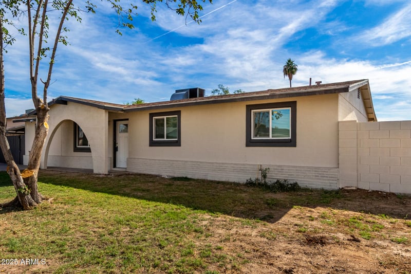 6923 Rancho Dr, Glendale, AZ 85303