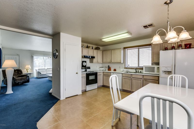 6924 W Osborn Rd, Phoenix, AZ 85033