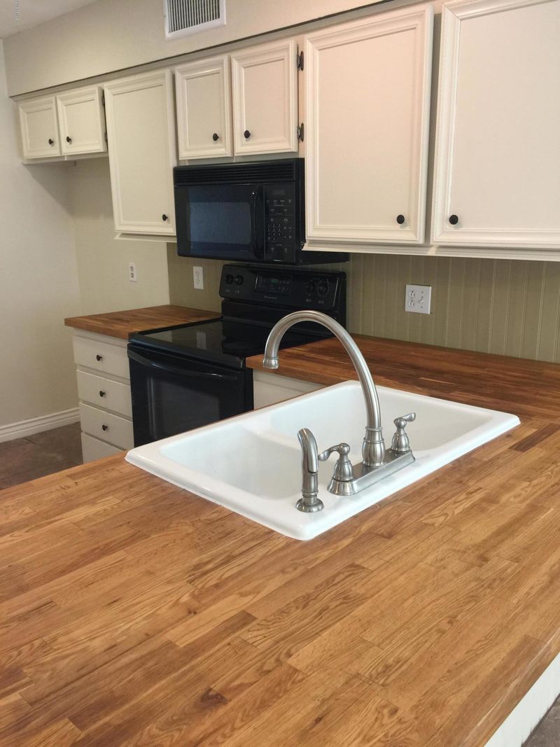 6925 E Jensen St, Mesa, AZ 85207