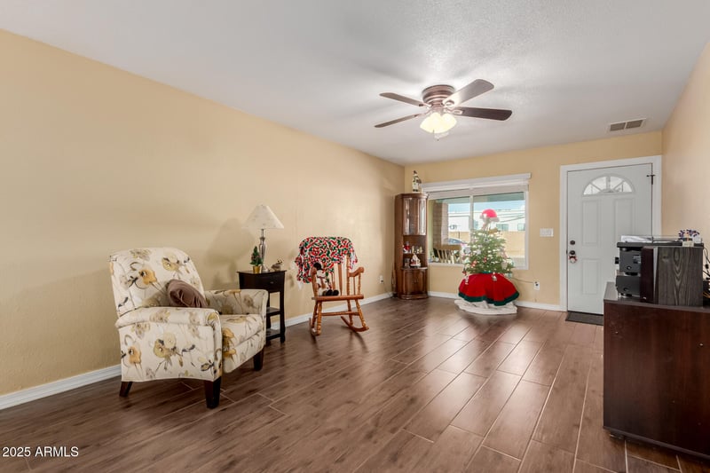 6925 Sunnyslope Ln, Peoria, AZ 85345