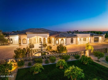 6925 Hatfield Rd, Peoria, AZ 85383