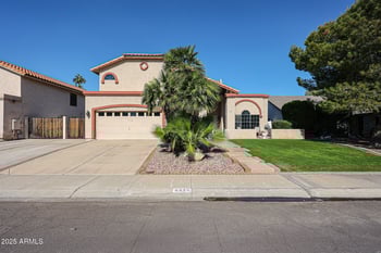 6926 Topeka Dr, Glendale, AZ 85308