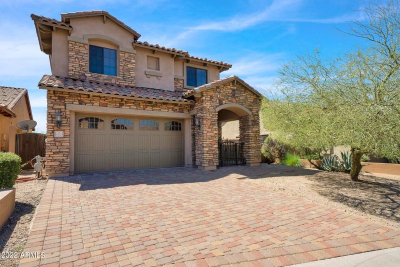 6927 E Scarlet Cir, Mesa, AZ 85207