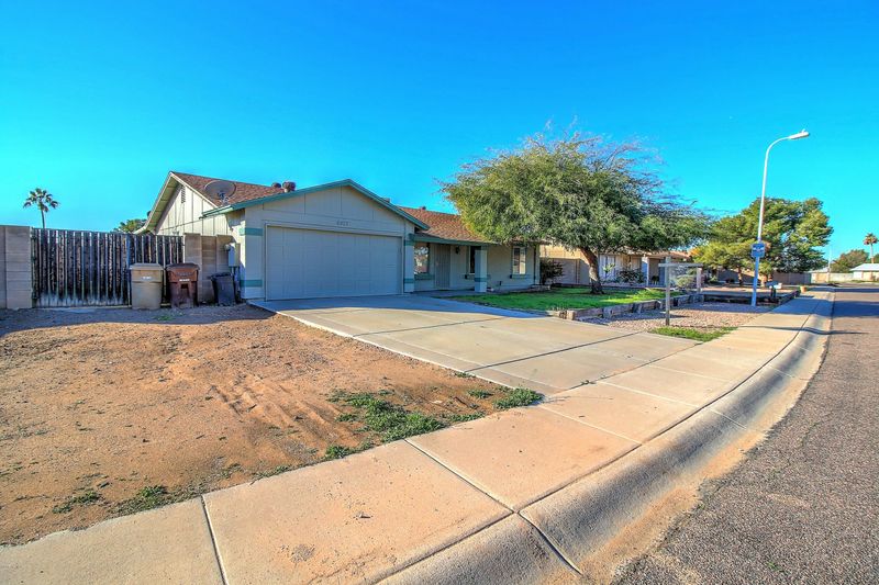6927 W Vogel Ave, Peoria, AZ 85345