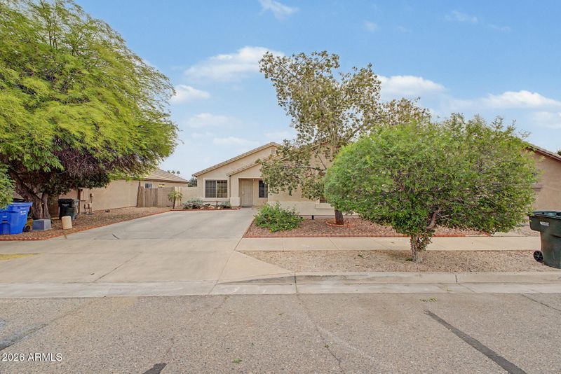 6929 S 11th Dr, Phoenix, AZ 85041