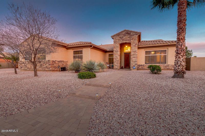 693 S Parkcrest St, Gilbert, AZ 85296