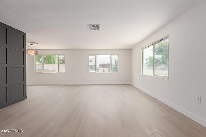 6930 Nancy Rd, Peoria, AZ 85382