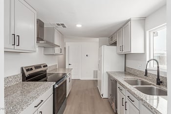 6930 Nancy Rd, Peoria, AZ 85382