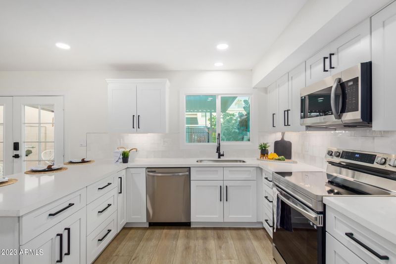 6933 E Osborn Rd #B, Scottsdale, AZ 85251