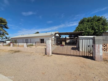 6934 Greenway Rd, Peoria, AZ 85381