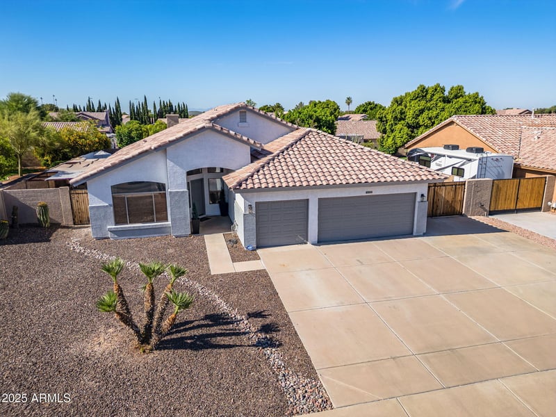 6935 Monte Lindo St, Glendale, AZ 85310