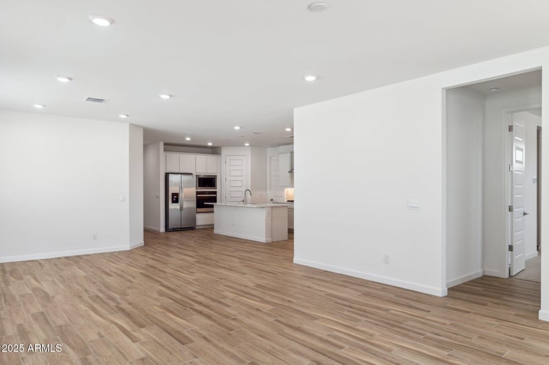 6938 Buckhorn Trl, Peoria, AZ 85383