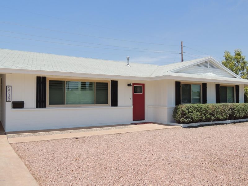 6938 E Oak St, Scottsdale, AZ 85257