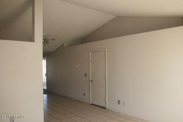 6938 W Crittenden Ln, Phoenix, AZ 85033