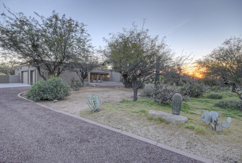6939 E Davis Rd, Scottsdale, AZ 85266