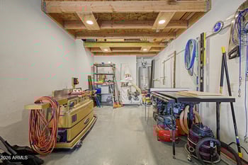 6939 Robin Ln, Glendale, AZ 85310