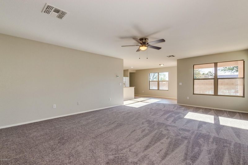 694 E Sako Pl, Chandler, AZ 85286