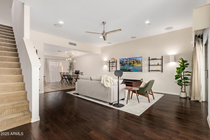 6940 Cochise Rd #1016, Paradise Valley, AZ 85253