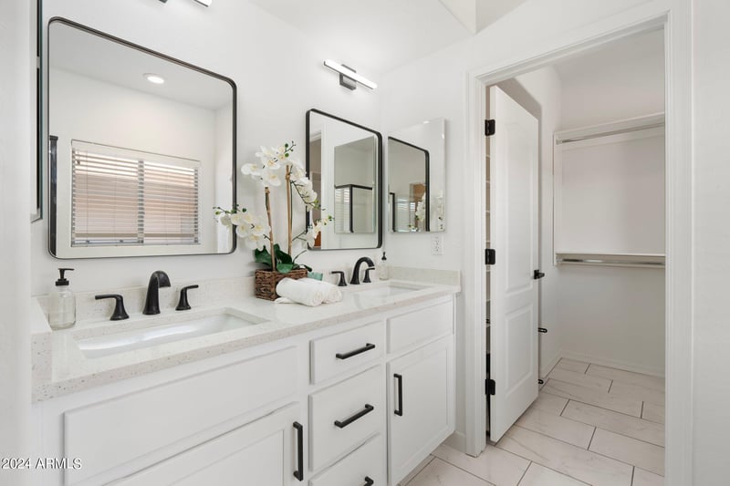 6940 E Cochise Rd #1021, Paradise Valley, AZ 85253
