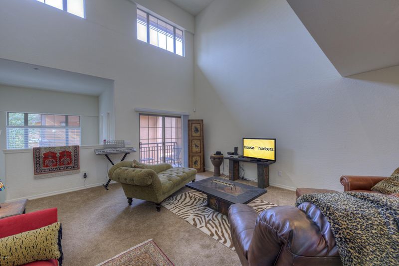 6940 E Cochise Rd #1032, Paradise Valley, AZ 85253