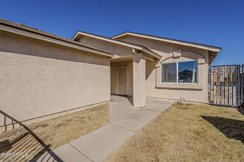 6940 W Northview Ave, Glendale, AZ 85303