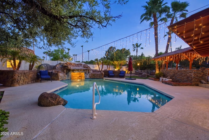 6941 W Voltaire Ave, Peoria, AZ 85381